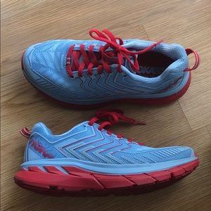 Hoka x Outdoor Voices Clifton 4 size 5.5